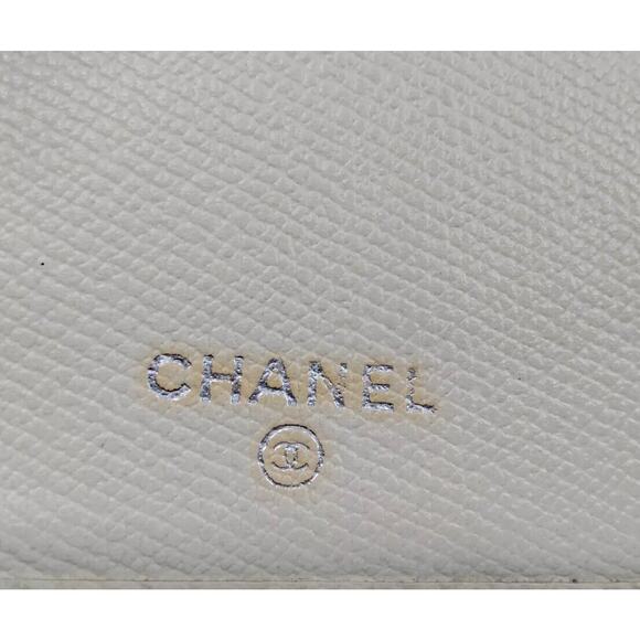 Chanel Vintage Long Wallet White Leather Authentic - Picture 5 of 10